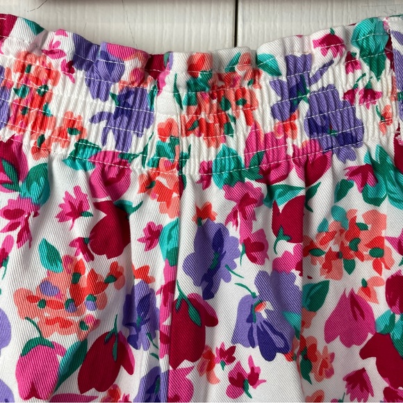 Floral 90’s Shorts - Picture 4 of 10